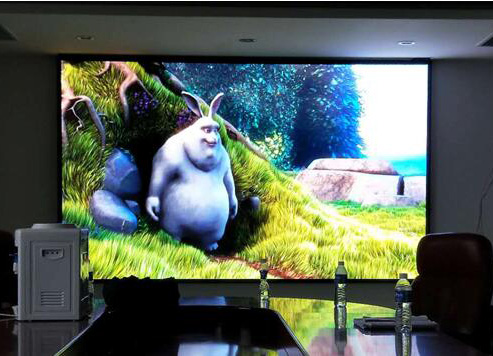 新汶礦務(wù)局華豐煤礦辦公樓會(huì)議室及井口全彩屏P2.5合計(jì)20平方 新汶礦務(wù)局華豐煤礦辦公樓會(huì)議室及井口全彩屏P2.5合計(jì)20平方